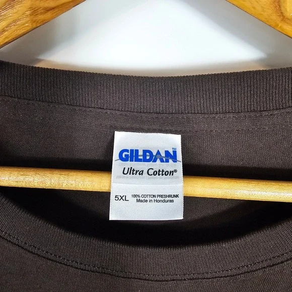 NEW Gildan Ultra Cotton Pocket T-Shirt 5XL Brown Relaxed Fit Menswear Casual - Picture 4 of 9